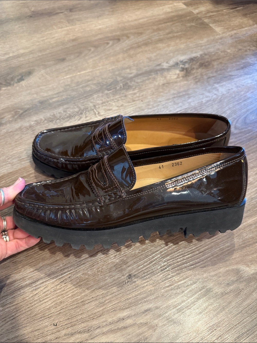 Susan Van Der Linde BrownPatent Loafers Size 41 US 9.5-10 - Picture 3 of 7